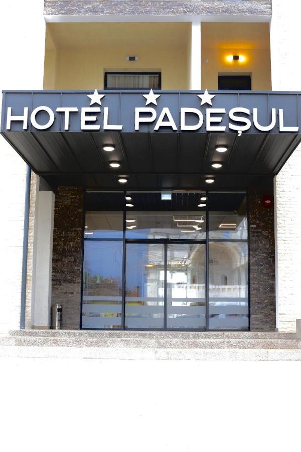 Hotel Padesul Făget Exterior photo