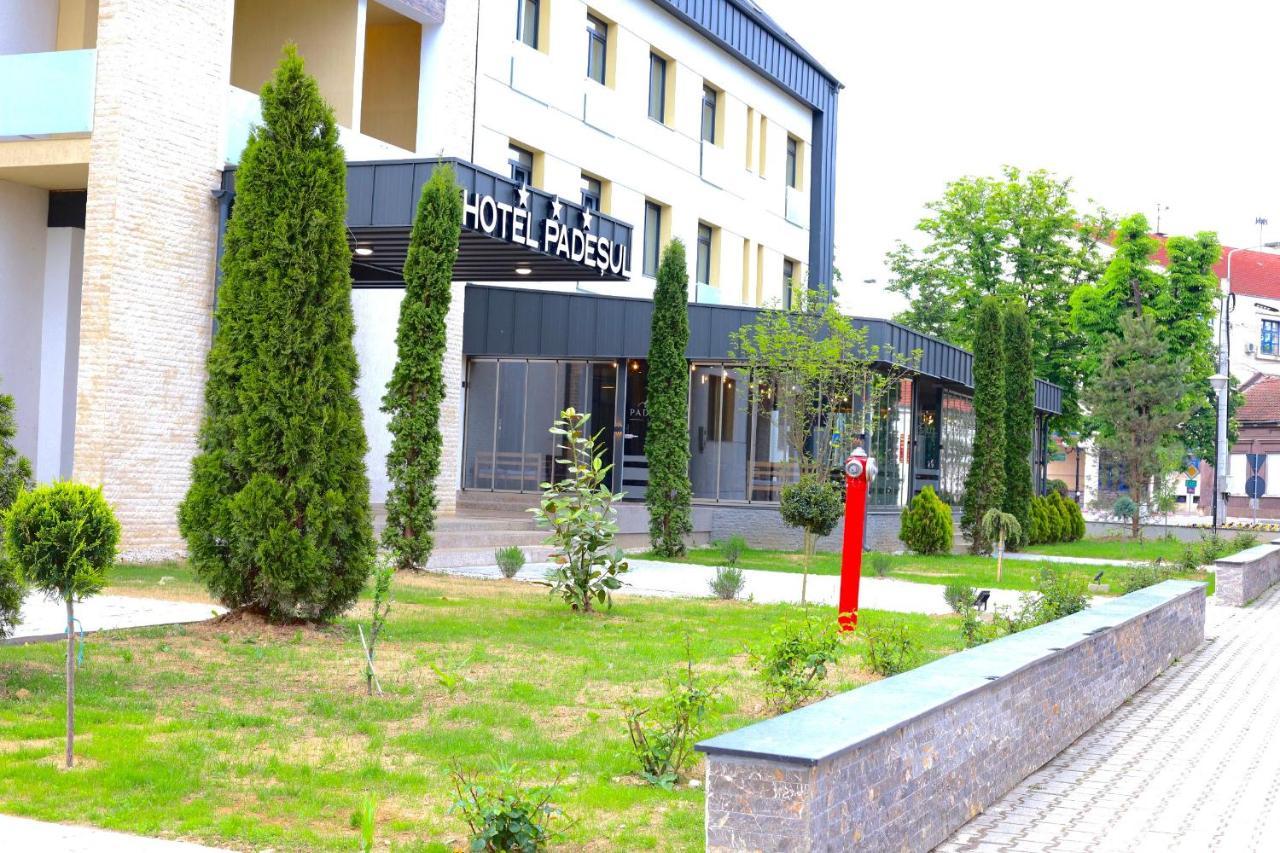 Hotel Padesul Făget Exterior photo