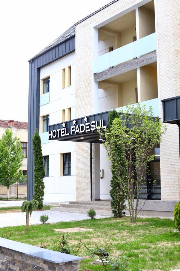 Hotel Padesul Făget Exterior photo